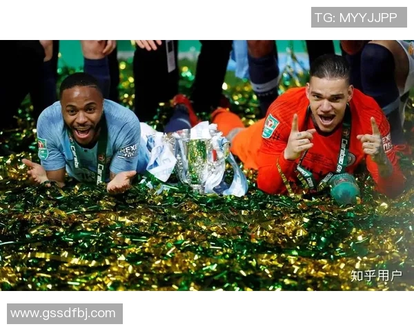 英格兰足球冠军联赛最新动态与各队表现分析探讨 英格兰足球冠军联赛最新动态与各队表现分析探讨