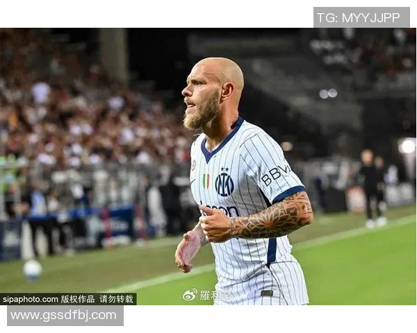 全国足球明星盘点谁是你心目中的最佳球员与他们的辉煌成就 全国足球明星盘点谁是你心目中的最佳球员与他们的辉煌成就